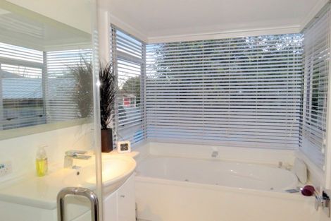 Photo of property in 45 Grove Avenue, Weston, Oamaru, 9401