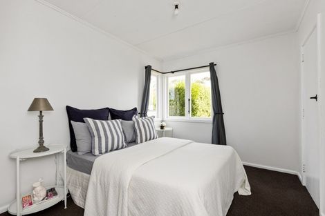 Photo of property in 19 Shrimpton Road, Haumoana, 4102