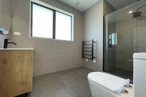 Photo of property in 1a Tui Glen Road, Birkenhead, Auckland, 0626