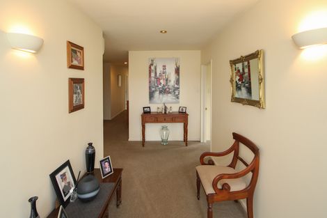 Photo of property in 6 Kenilworth Road, Oamaru North, Oamaru, 9400