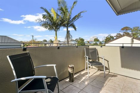 Photo of property in 1/32 Nile Road, Milford, Auckland, 0620