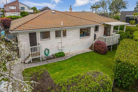 Photo of property in 15 Tatyana Place, Massey, Auckland, 0614
