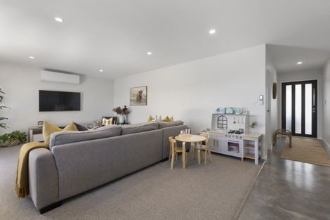 Photo of property in 60 Cyrus Street, Whalers Gate, New Plymouth, 4310