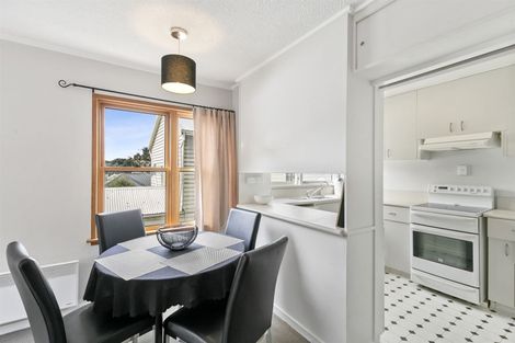 Photo of property in Newman Court Apartments, 2 Newman Terrace, Thorndon, Wellington, 6011