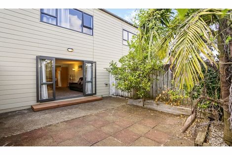 Photo of property in 5t Dryden Place, Mount Wellington, Auckland, 1051