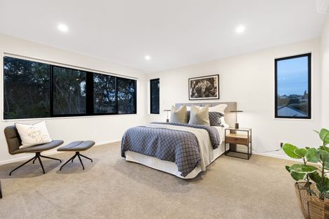 Photo of property in 35a Corunna Road, Milford, Auckland, 0620