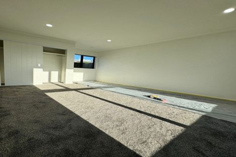 Photo of property in 100a Everglade Drive, Totara Heights, Auckland, 2105