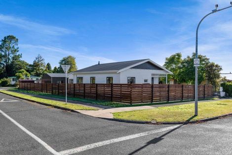 Photo of property in 22 Olivia Street, Stratford, 4332