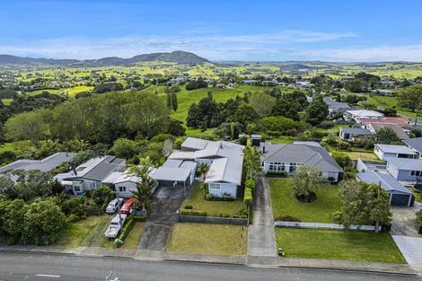 Photo of property in 65 Gorge Road, Maungaturoto, 0520