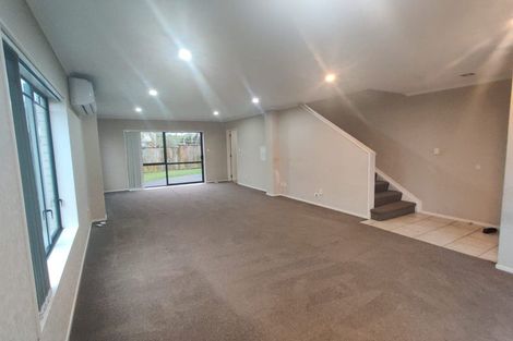 Photo of property in 36 Cyril French Drive, Flat Bush, Auckland, 2016