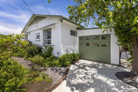 Photo of property in 43 Dorset Avenue, Westown, New Plymouth, 4310