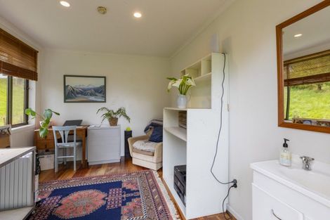 Photo of property in 664 Kairakau Road, Elsthorpe, Havelock North, 4295