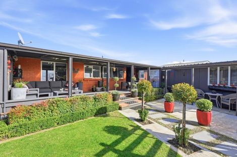Photo of property in 23 Gibbons Crescent, Castlecliff, Whanganui, 4501
