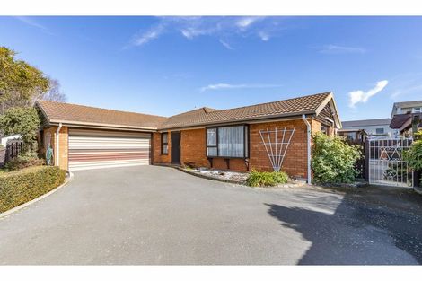 Photo of property in 95 Momorangi Crescent, Redwood, Christchurch, 8051