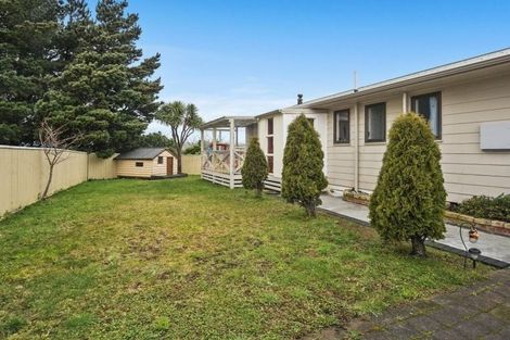 Photo of property in 10 Mossburn Grove, Kelson, Lower Hutt, 5010