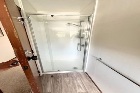 Photo of property in 36 Rangatira Road, Birkenhead, Auckland, 0626