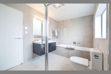 Photo of property in 30 Pikao Place, East Tamaki, Auckland, 2016