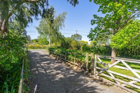 Photo of property in 60 Richmond Road, Carterton, 5713