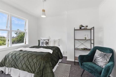 Photo of property in 6 Spur Grove, Titahi Bay, Porirua, 5022