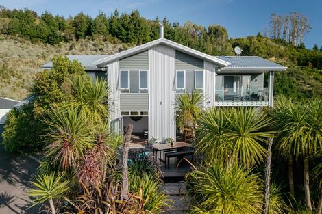 Photo of property in 191 Ngahere Park Road, Turitea, Palmerston North, 4472