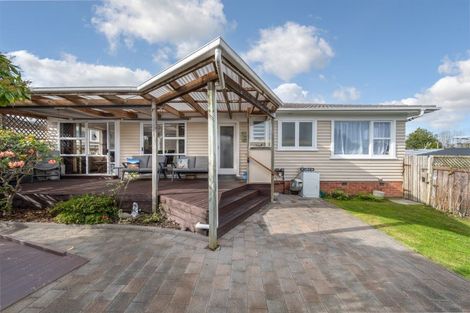 Photo of property in 13 O'halloran Road, Howick, Auckland, 2014