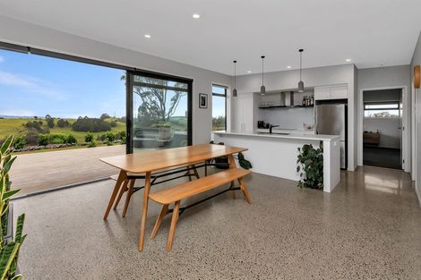 Photo of property in 77 Wairimu Way, Waipu, 0582