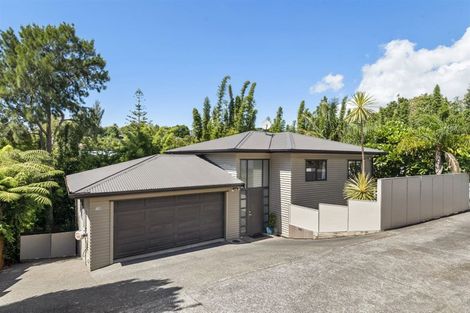 Photo of property in 16b Charmaine Road, Torbay, Auckland, 0630