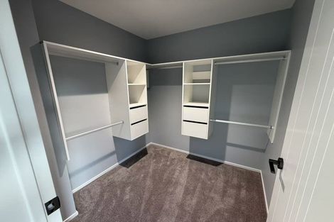 Photo of property in 21 Voltaire Court, Botany Downs, Auckland, 2010