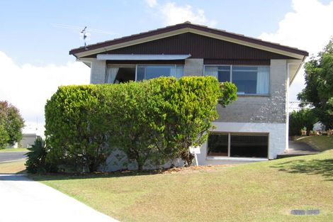 Photo of property in 1/2 Morice Place, Torbay, Auckland, 0630