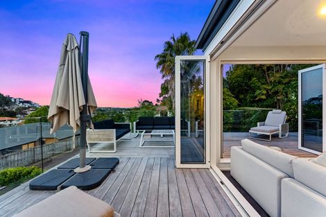 Photo of property in 11 Landvale Court, Browns Bay, Auckland, 0630