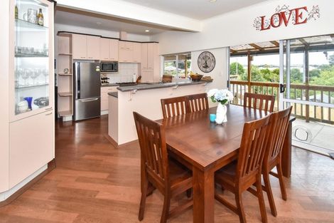 Photo of property in 8 Prospect Terrace, Pukekohe, 2120