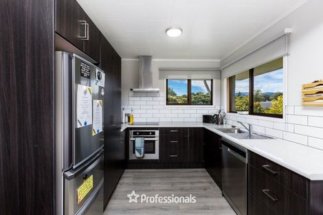 Photo of property in 1/4 Parera Grove, Heretaunga, Upper Hutt, 5018