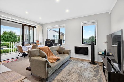 Photo of property in 20 Pukewhero Rise, Westgate, Auckland, 0614