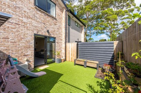 Photo of property in 6/83 Vodanovich Road, Te Atatu South, Auckland, 0610