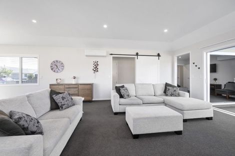 Photo of property in 5 Mckay Close, Frimley, Hastings, 4120