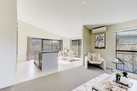 Photo of property in 15 Chadwick Place, Rototuna North, Hamilton, 3210