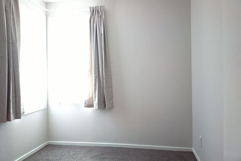 Photo of property in 1/43 Edgecombe Street, Newlands, Wellington, 6037