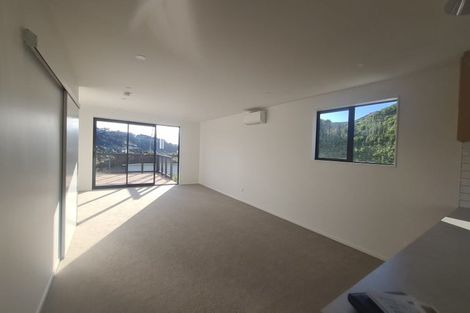 Photo of property in 2 Bee Lane, Whitby, Porirua, 5024
