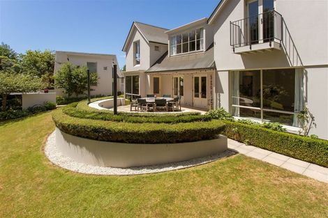 Photo of property in 25 Chepstow Avenue, Fendalton, Christchurch, 8052