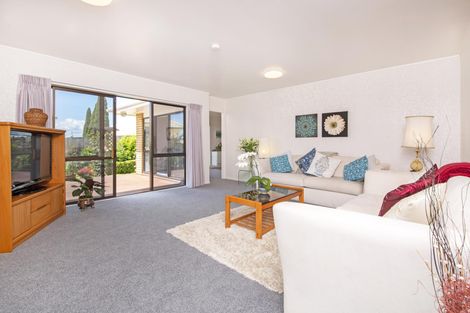 Photo of property in 2/32 Simmental Crescent, Somerville, Auckland, 2014