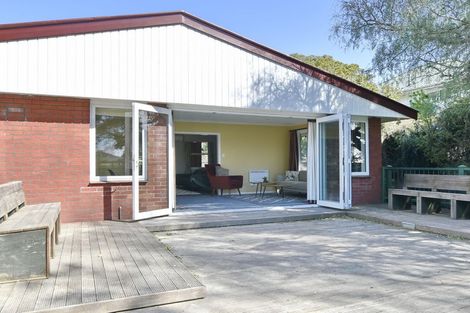 Photo of property in 910 Avonside Drive, Avondale, Christchurch, 8061