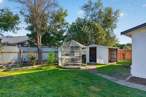 Photo of property in 17 Philip Street, Carterton, 5713