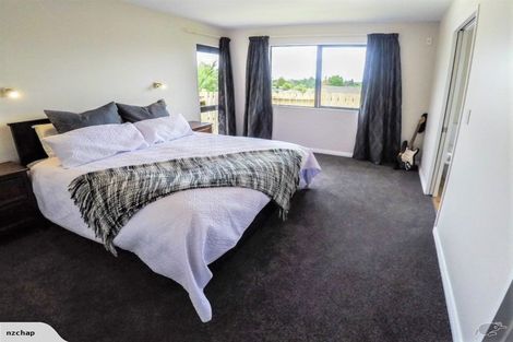 Photo of property in 57 Forest Lake Road, Forest Lake, Hamilton, 3200