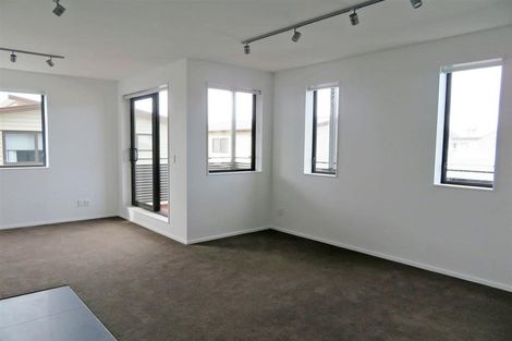 Photo of property in The Firemans Apartments, 214/321 Jackson Street, Petone, Lower Hutt, 5012