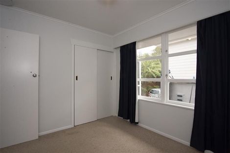 Photo of property in 6 Felgrove Street, Glendene, Auckland, 0602