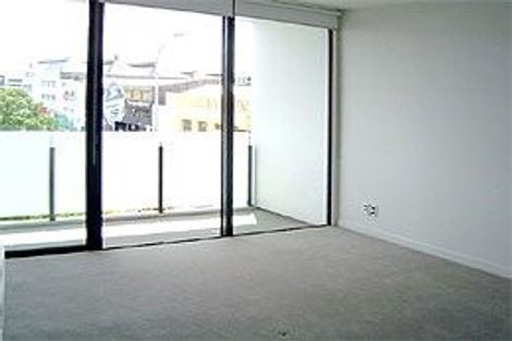 Photo of property in Halsey Apartments At Lighter Quay, 506/77 Halsey Street, Auckland Central, Auckland, 1010