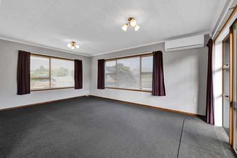 Photo of property in 39 Birdwood Avenue, Moturoa, New Plymouth, 4310