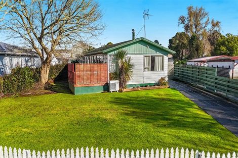 Photo of property in 7 Lipton Grove, Opaheke, Papakura, 2113