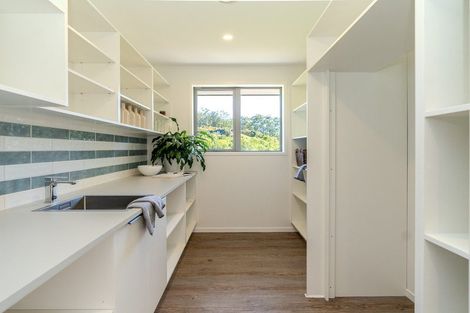 Photo of property in 11 Mandeno Drive, Kerikeri, 0230