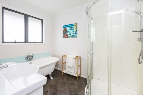 Photo of property in 13 Gemstone Drive, Birchville, Upper Hutt, 5018